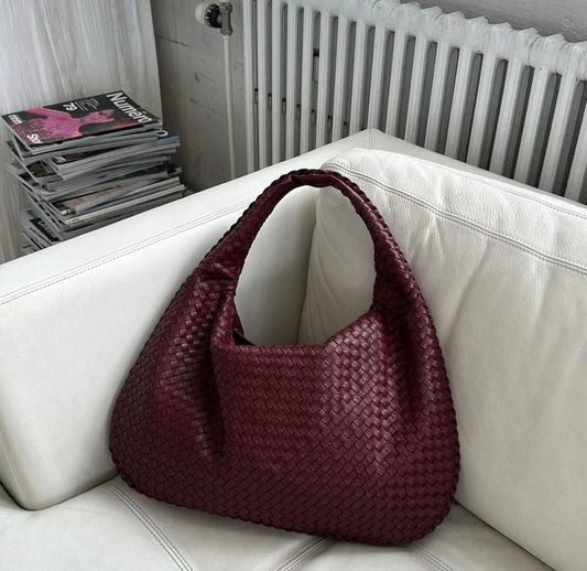 B BAG